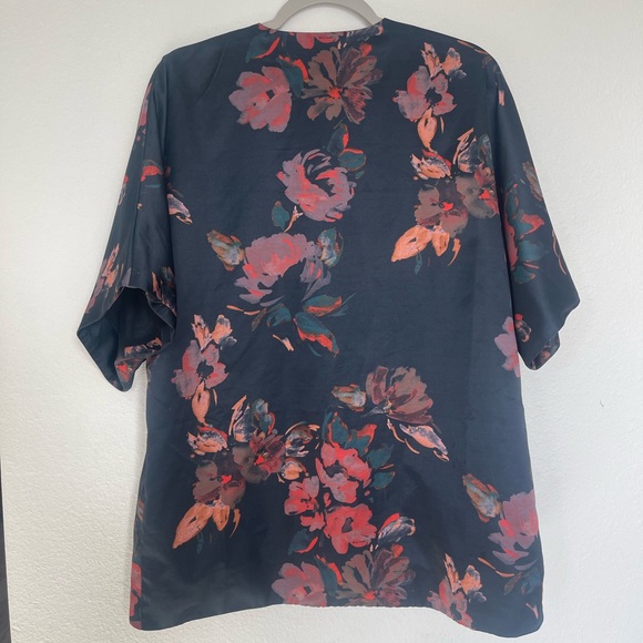 A New Day Vibrant Floral Kimono Jacket - Picture 2 of 7